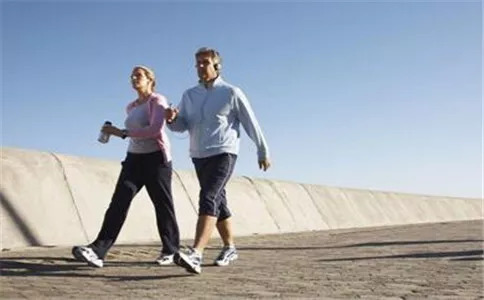 每天步行多少步合適？每天堅(jiān)持步行的12大好處