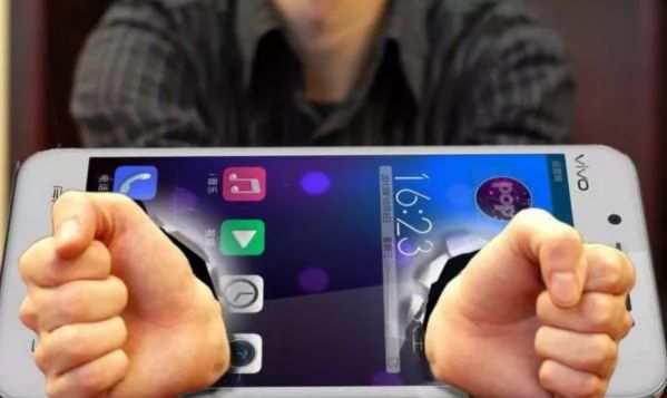 手機(jī)與上帝的對(duì)話！看完讓人醒悟過來……