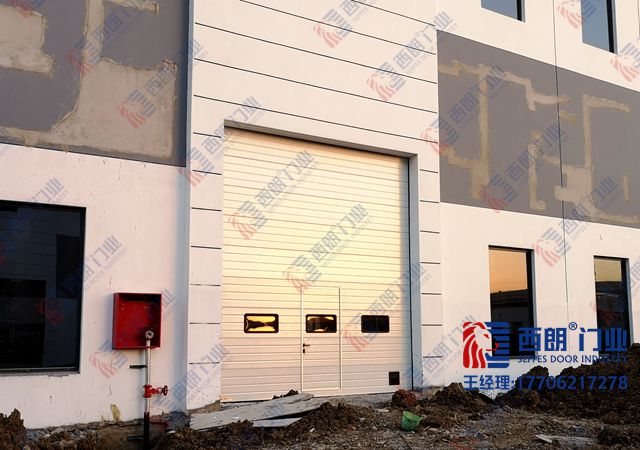 杭州聯(lián)合動力站房工業(yè)提升門