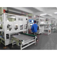 全自動電池包膜機，電池貼膜機